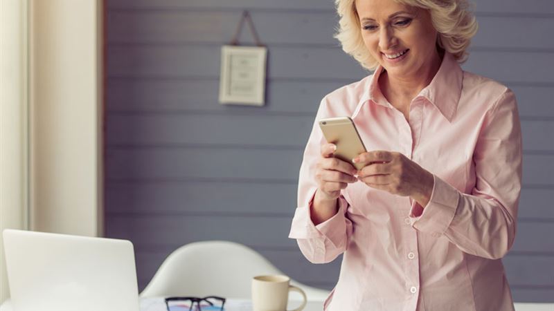 Top Senior-Friendly Mobile Phones from Best Buy: Simplified Connectivity for Older Adults