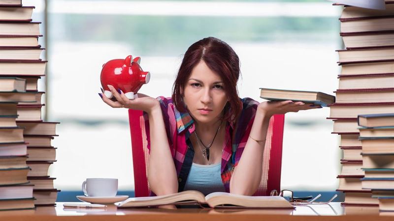 Effective Strategies to Fund Your College Education Without Depleting Savings