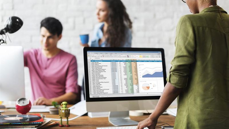 Top 3 Institutions Offering Online Master's Degrees in Data Analytics