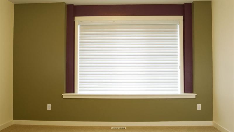 Selecting the Perfect Roman Shade Pattern for Your Home