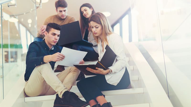 Comprehensive Guide to Finding the Top Online Universities in 2024