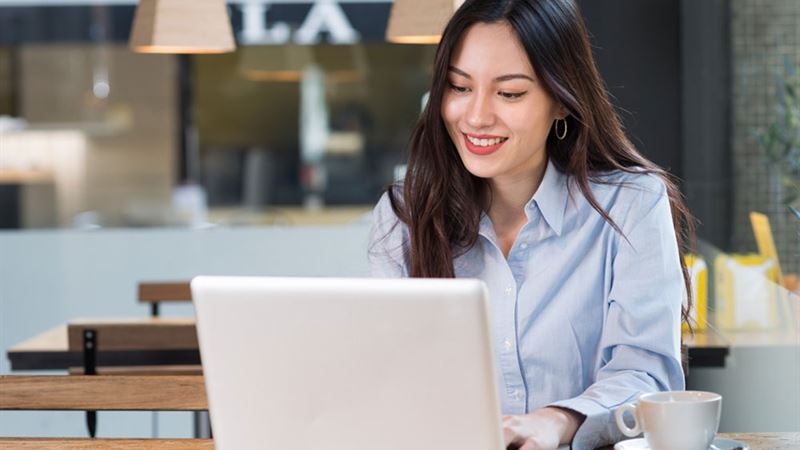 Advantages of Choosing a Specialized Retailer for Purchasing Your Next Laptop