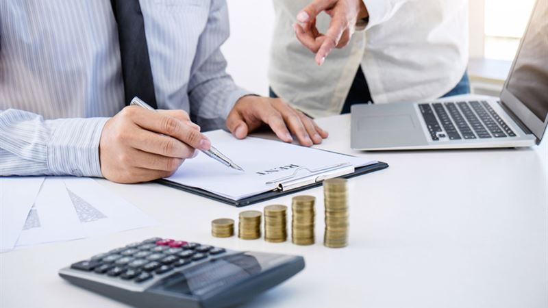 The Critical Role of Real Estate Brokers in Land Transactions: A Comprehensive Guide