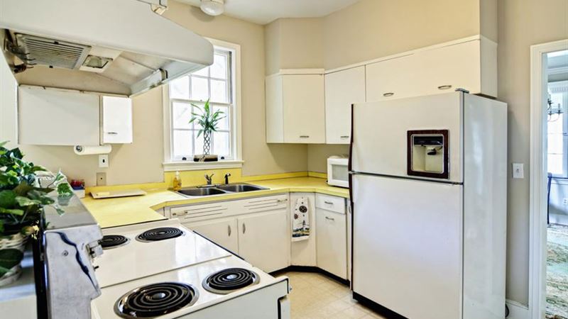 Upgrade Your Kitchen with Premium Appliances from Lowe’s