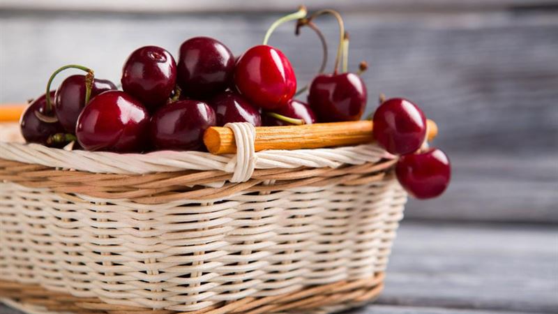 Effective Natural Ways to Manage Gout with Cherries: A Comprehensive Guide