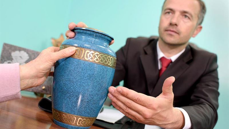 Creative and Personalized Approaches to Cremation Memorials for Honoring Loved Ones