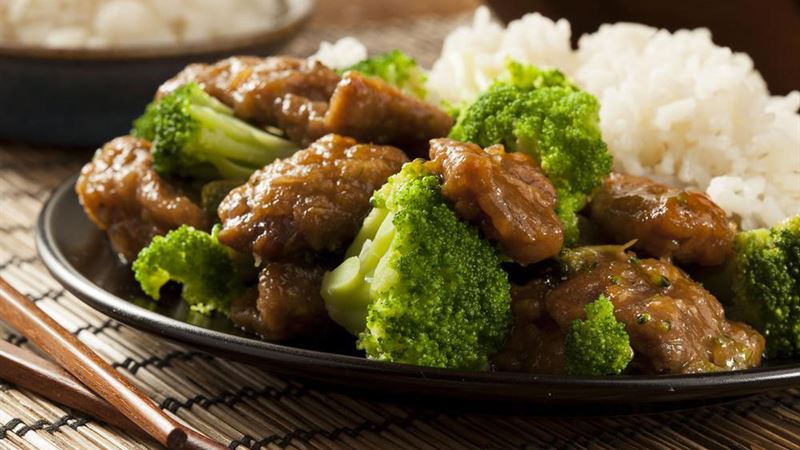 Enhancing Melanoma Resistance through a Nutrient-Rich High-Fiber Diet