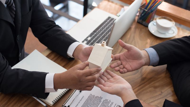 Understanding Fixed-Rate vs. Adjustable-Rate Mortgages: Which Is Right for You?