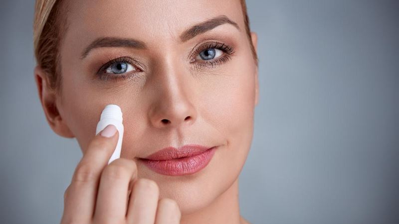 Effective Strategies to Reduce Under Eye Puffiness and Dark Circles