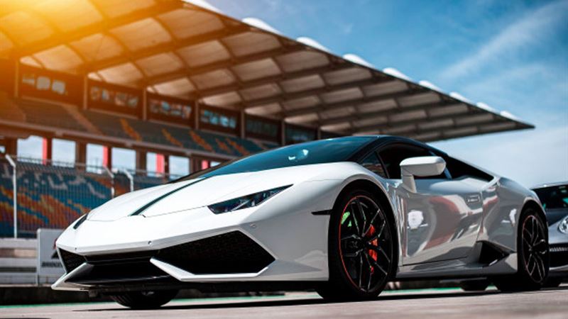 Discover the World's Finest Luxury Sports Cars: Top 5 Models to Watch Now