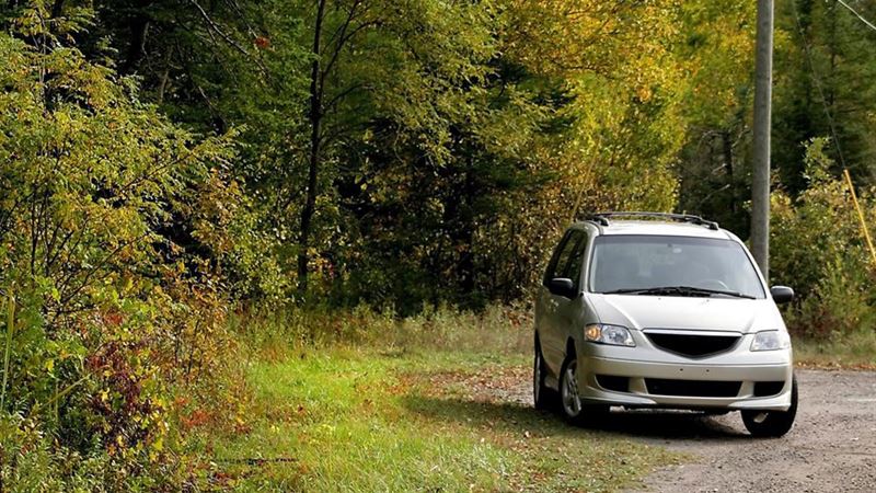 Comprehensive Evolution of the Toyota Sienna: The Second Generation