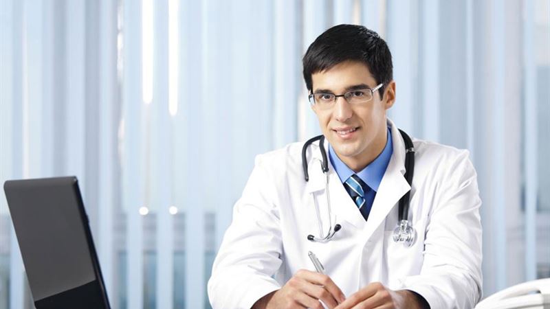 Essential Guidelines for Physicians Searching for Job Opportunities Online