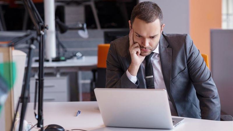 Effective Job Hunting Strategies for Employed Professionals