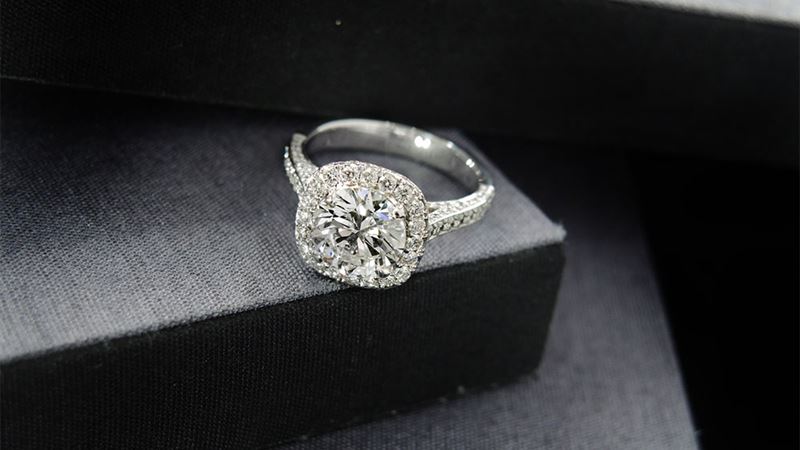 Exclusive Black Friday Offers on Stunning Diamond Engagement Rings