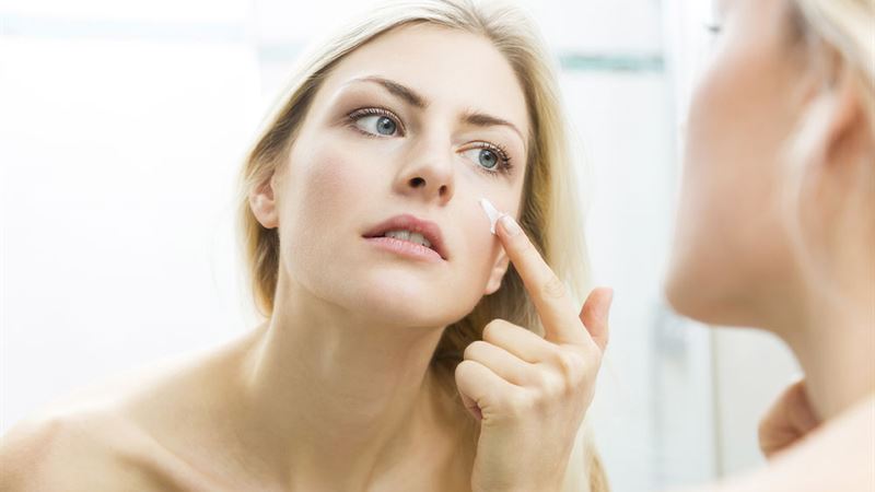 Comprehensive Guide to Naturally Preventing and Treating Age Spots