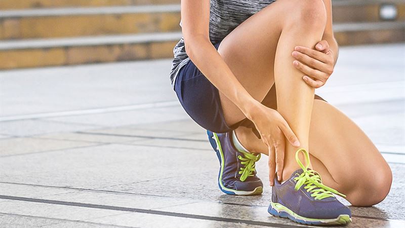 Understanding Plantar Fasciitis: Causes, Signs, and Effective Treatment Strategies