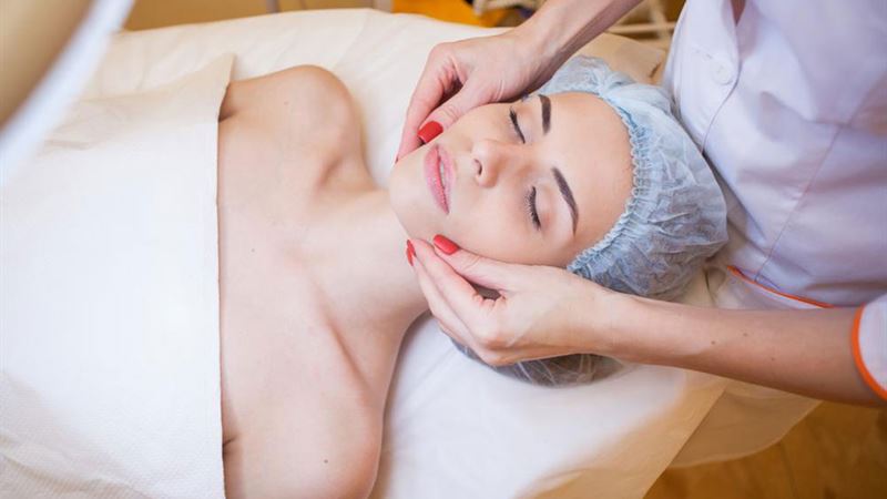 Comprehensive Guide to Cosmetology Scholarships and Qualification Standards