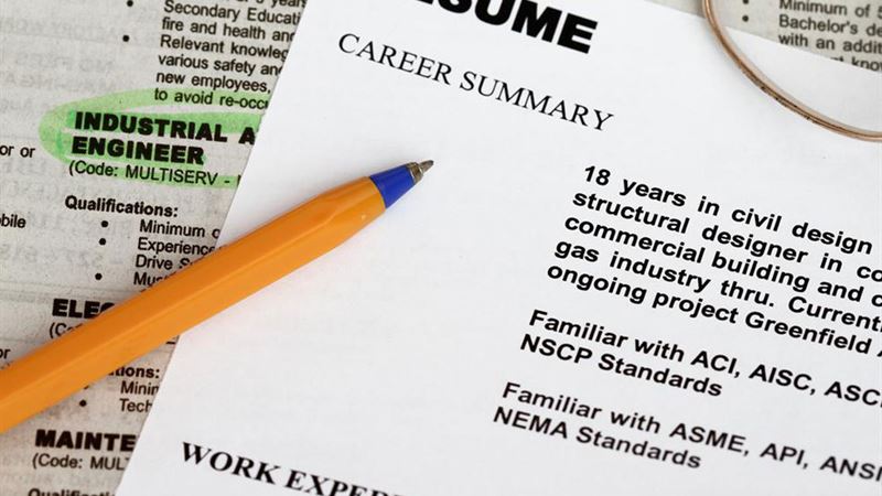 Essential Factors to Evaluate When Selecting a Professional Resume Writing Service