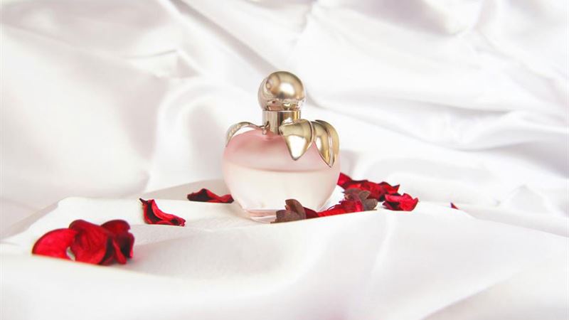 The Origins and Evolution of Fragrances and Perfumes