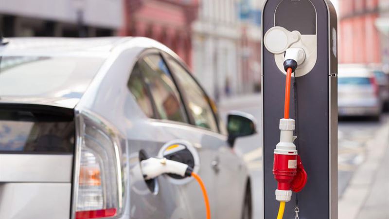 The Toyota Avalon Hybrid: Excellence in the Hybrid Sedan Segment