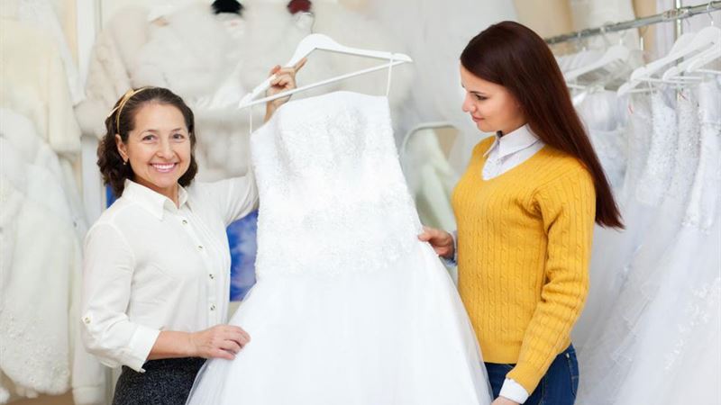 Essential Tips to Avoid Mistakes When Choosing Wedding Attire