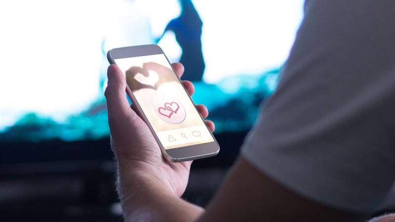 Essential Factors to Keep in Mind Before Engaging in Online Dating