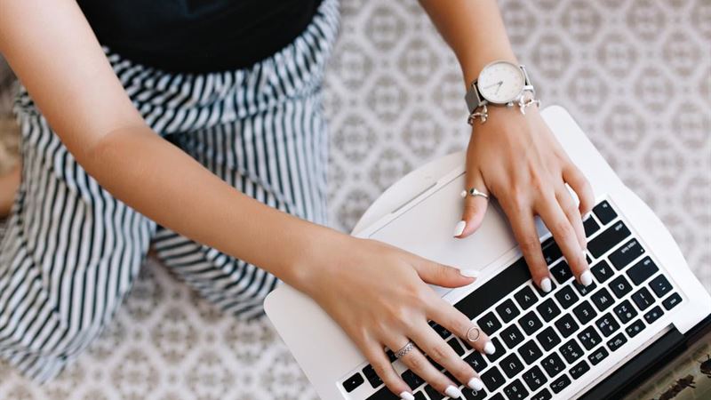 Essential and Trendy Laptop Accessories to Enhance Your Device Experience