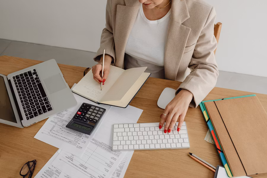 Achieving Success with an Online Accounting Degree: Your Path to a Bright Financial Future