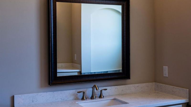 Comprehensive Guide to Selecting the Perfect Bathroom Vanity for Your Home