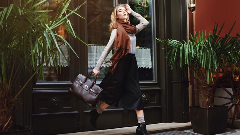 Ultimate Guide to Selecting the Perfect Designer Handbag for Weekend Escapes