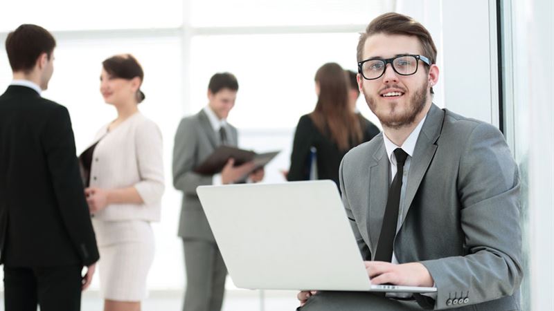 Comprehensive Guide to the Latest 15-Inch Laptops: Features, Performance, and Buying Tips