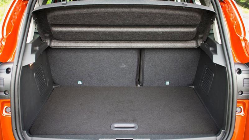 2024 Jeep Wrangler: The Ultimate Off-Road SUV with Premium Features