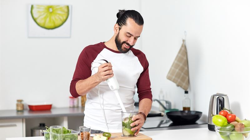 Effective Dietary Strategies to Manage Excessive Sweating Naturally