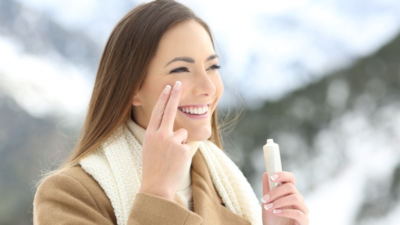 Essential Winter Face Moisturizers for Dry Skin: A Comprehensive Guide