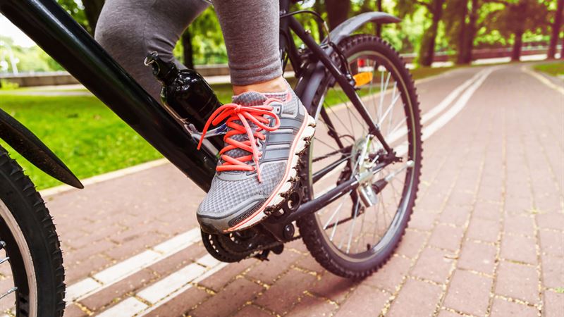 Comprehensive Guide to Stylish Extra Wide Shoes for Women Available Online