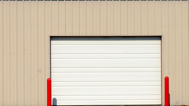 Affordable Options for Purchasing Overhead Garage Doors with Discounts