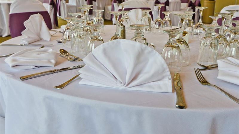 Essential Guide to Choosing the Perfect Banquet Tables for Your Event