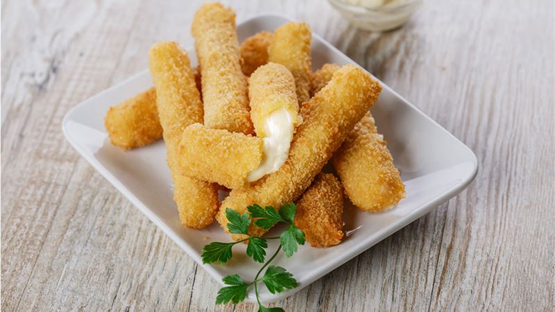 Dietary Factors that Elevate the Risk of Developing Alzheimer’s Disease