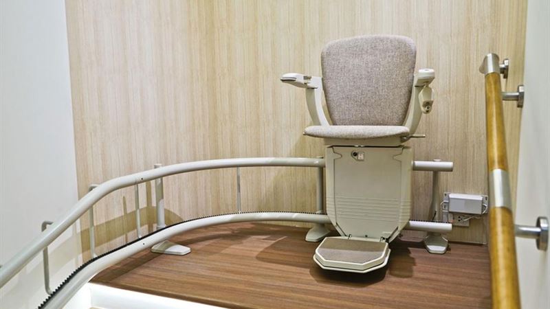 Comprehensive Guide to Selecting the Perfect Stair Lift for Your Home