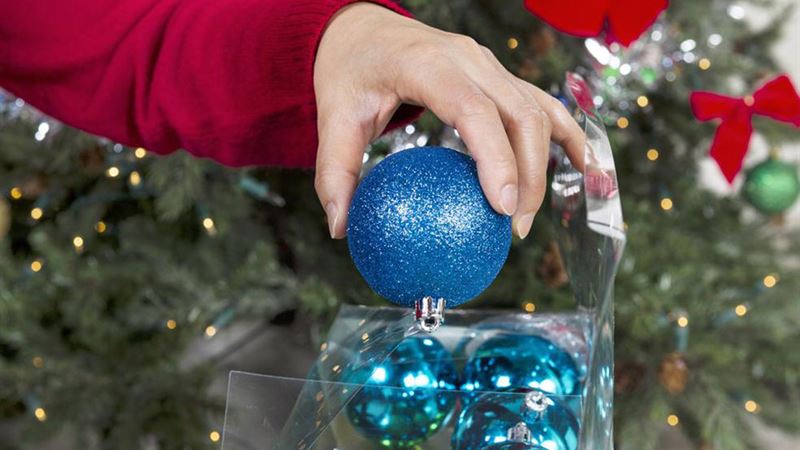 Selecting the Perfect Santa Tree Topper to Enhance Your Holiday Decor