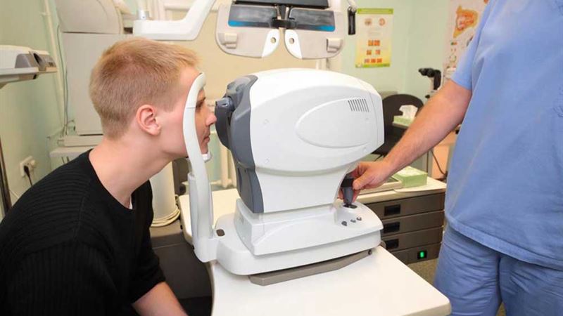 Critical Indicators of Retinal Detachment and Urgent Eye Care Tips