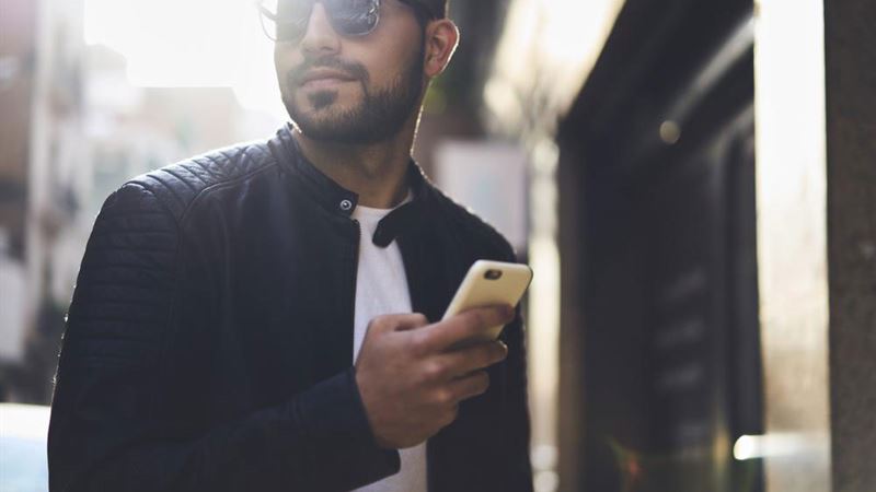 Advantages of Choosing a Smartphone with Operator Contract for Your Mobile Needs