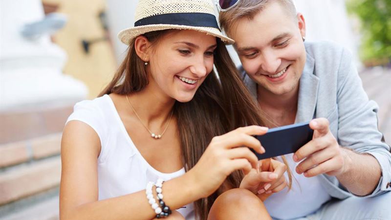 Comprehensive Analysis of the Samsung Galaxy S8: Features, Design, and Performance