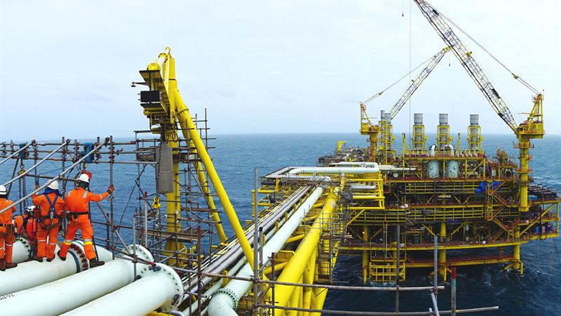 Comprehensive Insights into the Global Oil and Gas Industry