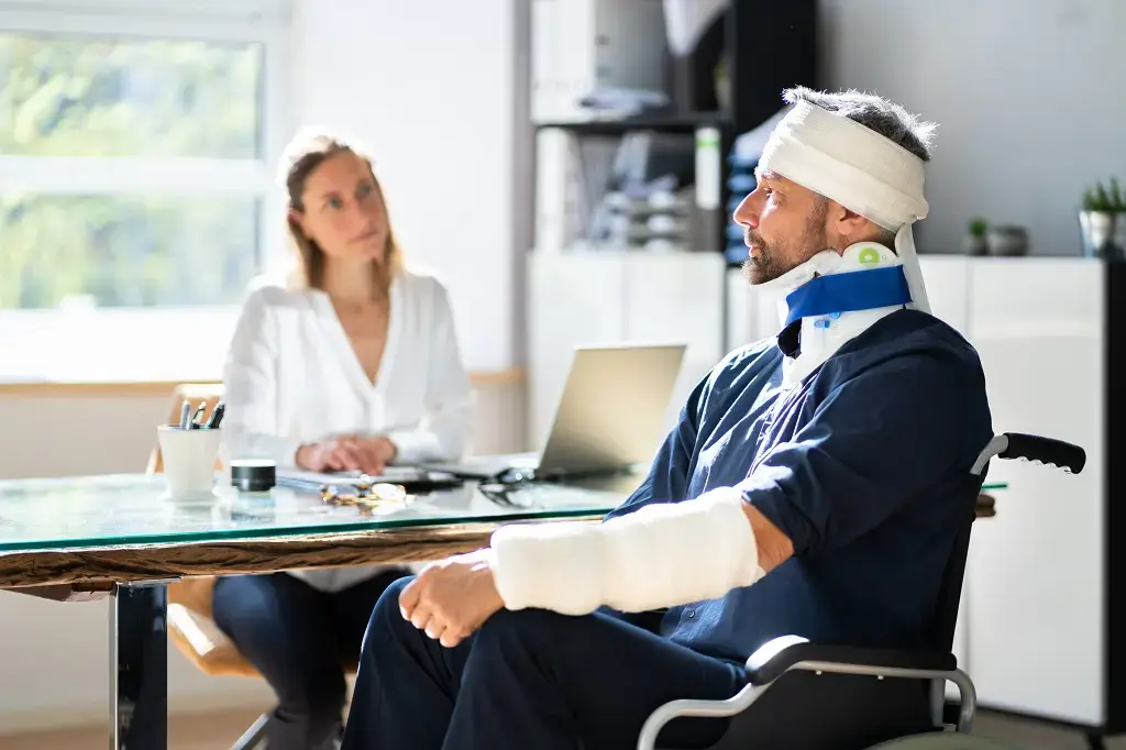 Find Expert Workers Compensation Lawyers Near You in 2025