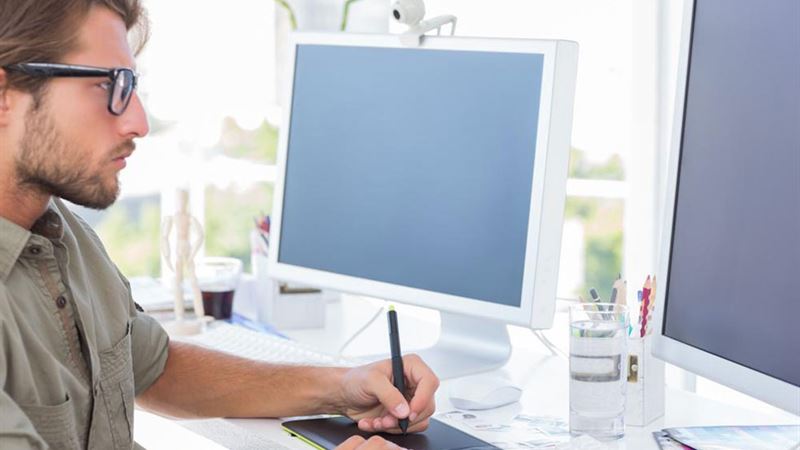 Essential Digital Art Tools: Top Software Choices for Creative Professionals