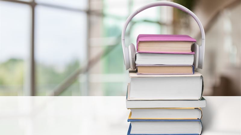 Comprehensive Guide to Leading Audiobook Platforms and Applications