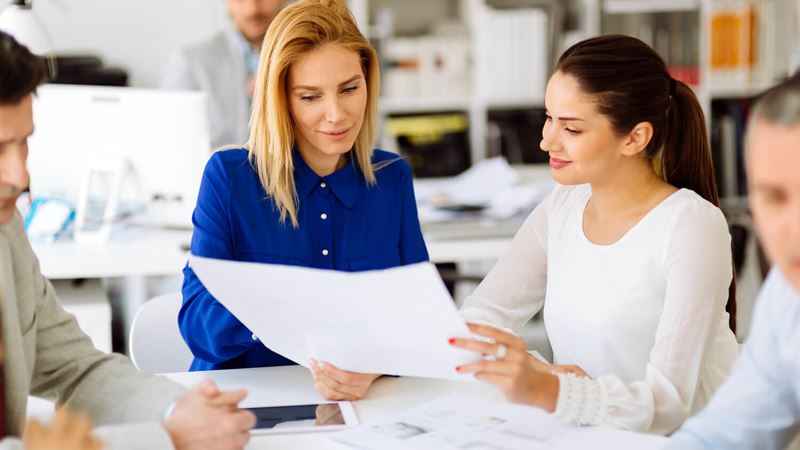 Transforming Your Side Hustle into a Thriving Full-Time Enterprise