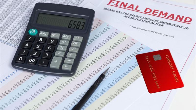 Smart Financial Choices to Prevent Debt and Maintain Credit Health