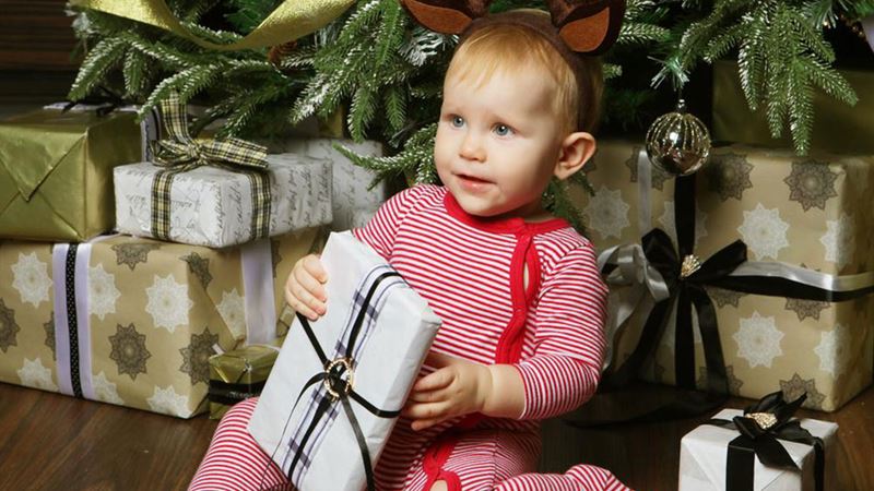 Ultimate Guide to Selecting the Perfect Gifts for Little Boys: Toys, Rides, and More